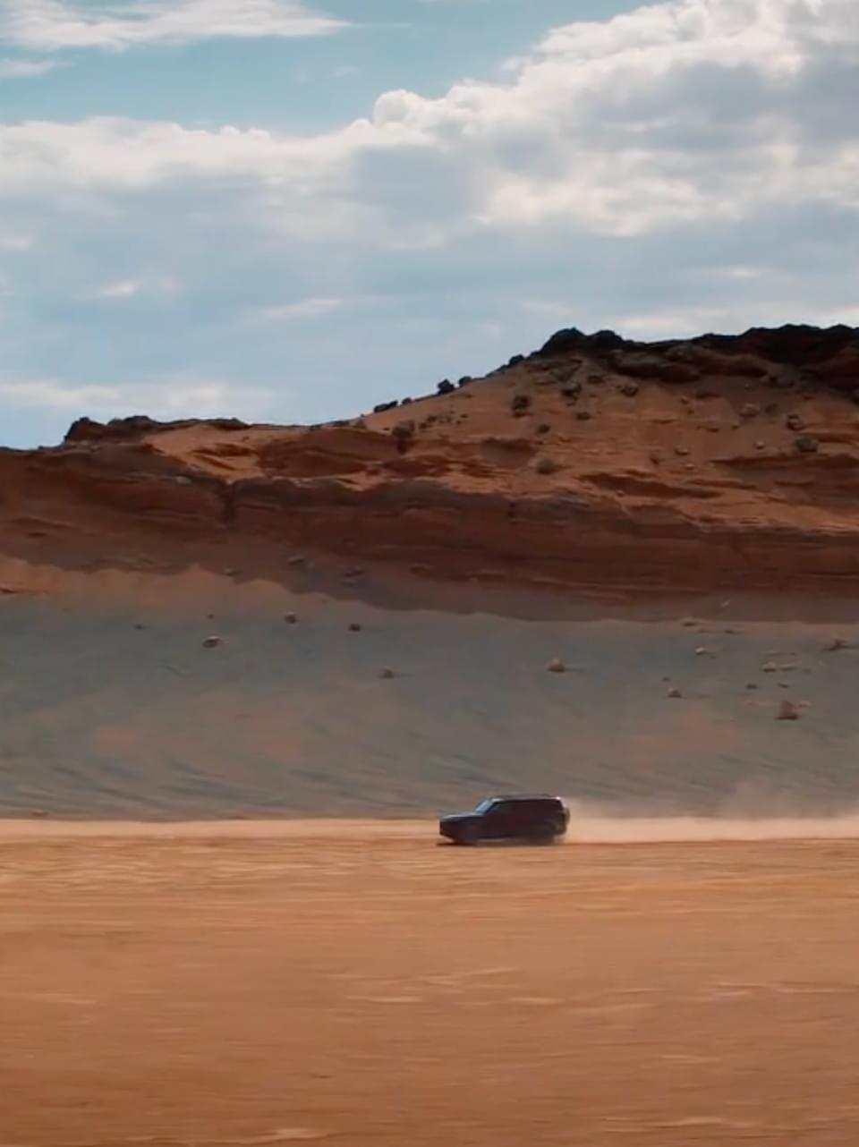 Luxury All-Terrain Electric Vehicle: The Ultimate Off-Road Experience